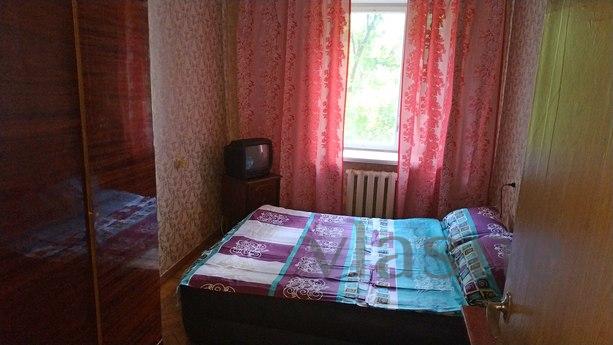 Two bedroom apartment in a brick house, very quiet. Two bedr