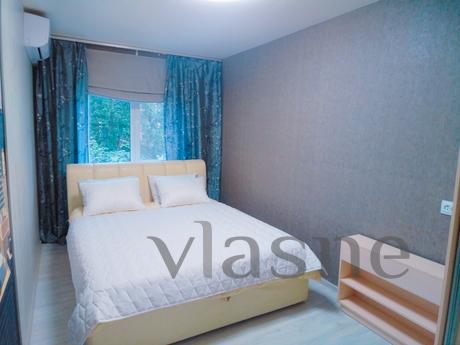 Apartment on the Botanical Garden Center, Kharkiv - apartment by the day