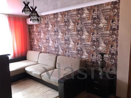I rent an excellent 1-bedroom apartment, Karaganda - günlük kira için daire
