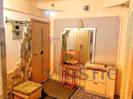 1 bedroom apartment in the center, Karaganda - apartment by the day