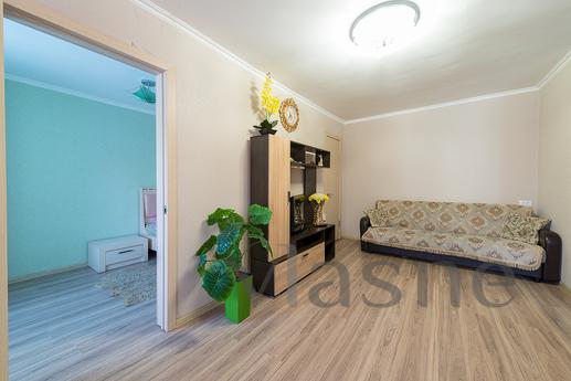 2-room apartment in the center for daily, Karaganda - günlük kira için daire