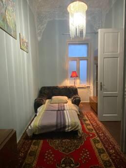 Nezvichaina 3-room apartment in Uzhgorod, Uzhhorod - günlük kira için daire