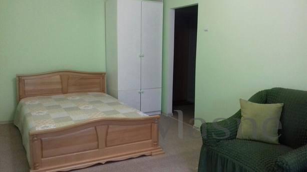 1-sq., 4 bedroom apartments on the emban, Ivano-Frankivsk - günlük kira için daire