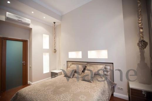 Duplex Apartment on Lva Tol Square, Kyiv - apartment by the day