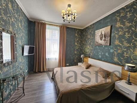 ул.  Люльки,5
     Вашему вниманию предлагается уютная  одно