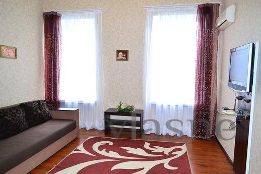 in the area of ​​the station, Dnipro (Dnipropetrovsk) - apartment by the day
