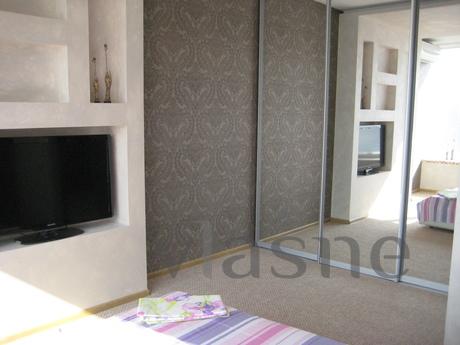 Bridge City apartment just renovated, Dnipro (Dnipropetrovsk) - apartment by the day