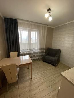 Однокімнатна квартира в новому будинку, Київ - квартира подобово
