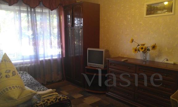 rent by the day and hourly 1 BR on Nivki str.Tupoleva near E