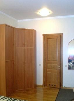 1BR luxury Bessarabka, Kyiv - apartment by the day