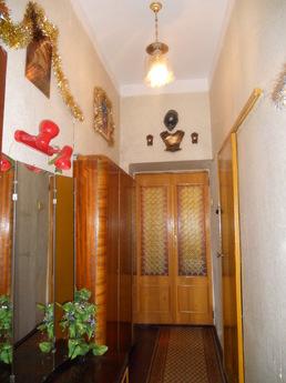 Apartment in historic center, Odessa - apartment by the day