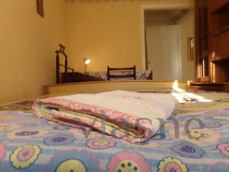4-pokojowe mieszkanie z 3 sypialniami, Kyiv - mieszkanie po dobowo
