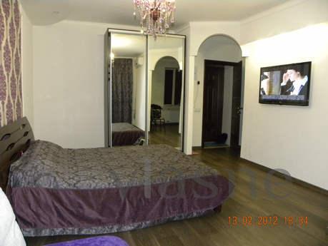 1 room for rent. square. Simferopol, Simferopol - günlük kira için daire