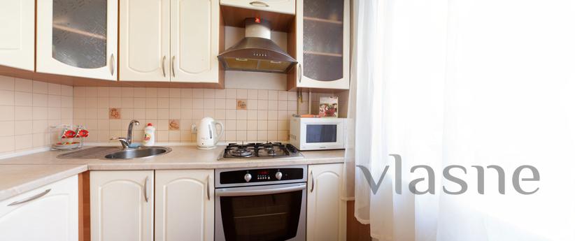 Cozy two rooms apartment in the center of Kiev! 2nd floor, s
