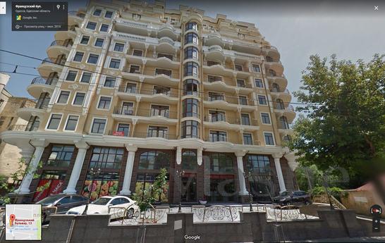 Rent 1-kom.kvartiru the sea in the new building: French blvd