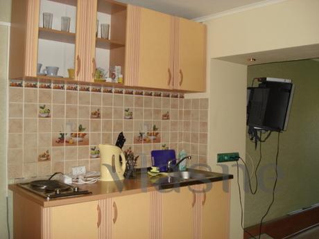 apartment in downtown with parking, Simferopol - günlük kira için daire