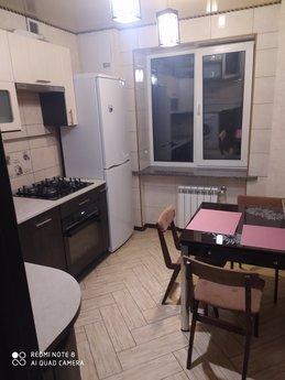 I will hand over a cozy two-room apartment in the city cente