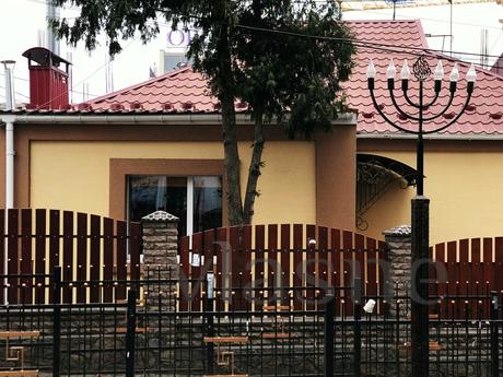 Uman'ın kalbinde 3 odalı ve yenilenmiş konforlu tatil evi. Y