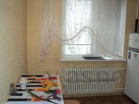 Daily weekly 1 bedroom apartment, Zaporizhzhia - apartment by the day