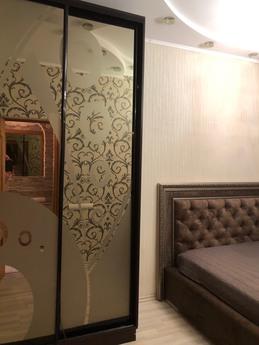 VIP kareye 2. Gecelik komisyon% 0, Chernomorsk (Illichivsk) - günlük kira için daire