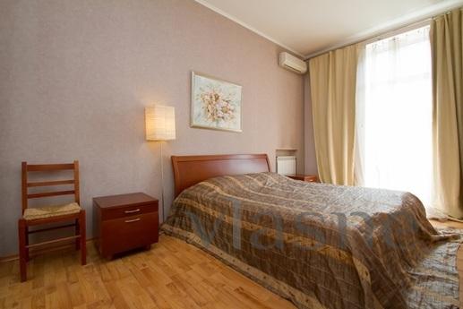 Rent an apartment Center, Kyiv - apartment by the day