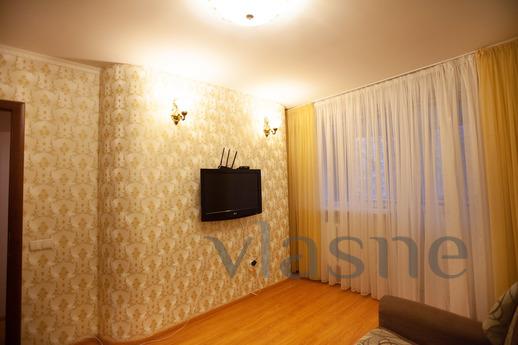 Own Two Park 18, Chernomorsk (Illichivsk) - apartment by the day