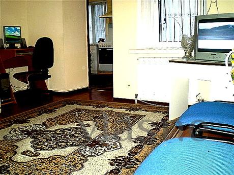 Cheap 2-BR apartment in Nikolaev, Mykolaiv - günlük kira için daire
