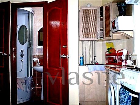Cheap 2-BR apartment in Nikolaev, Mykolaiv - apartment by the day