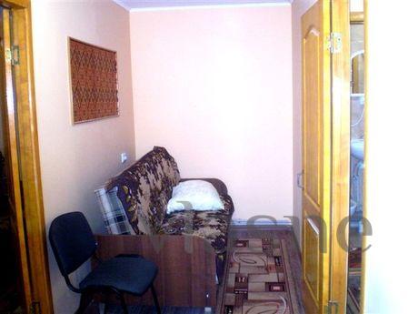 Küçük iki yatak odalı daire. Sobornaya, Mykolaiv - günlük kira için daire