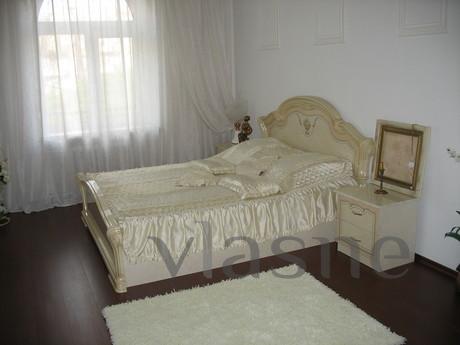 VIP apartment in the center of Dnepropet, Dnipro (Dnipropetrovsk) - apartment by the day