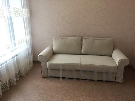 Clean and tidy new one-room., Krasnoyarsk - günlük kira için daire