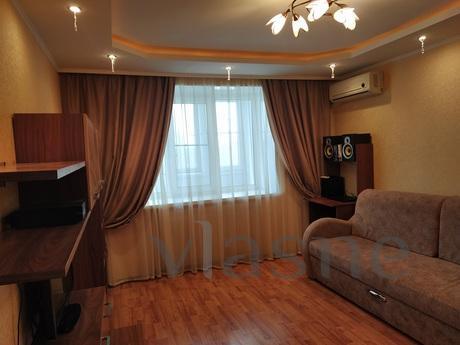 Clean and tidy new one-room, Krasnoyarsk - günlük kira için daire