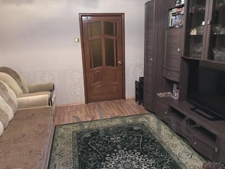 Clean and tidy new one-room, Krasnoyarsk - günlük kira için daire