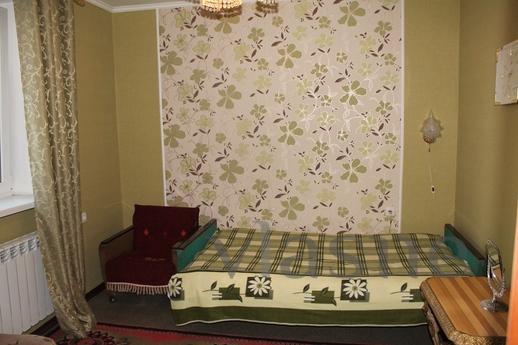 Rent 2 bedroom house Centre, Berdiansk - mieszkanie po dobowo