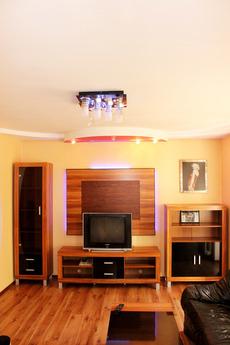 Beautiful and cozy VIP apartment, Rivne - apartment by the day