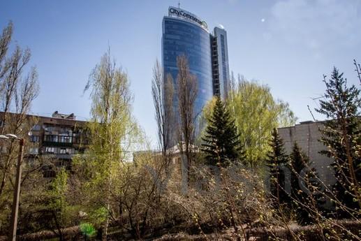 Kiev WIFI merkezinde rahat daire, Kyiv - günlük kira için daire