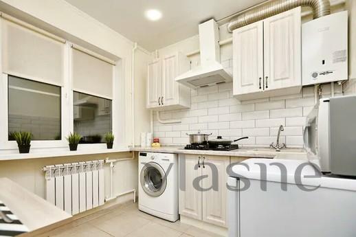 Warm and comfortable apartment, Kherson - günlük kira için daire