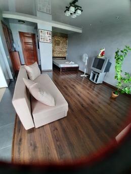 Daily / hourly studio apartment with a view of the Rusanovsk