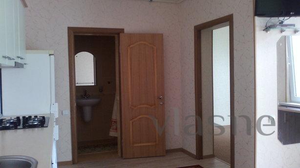 Rent 2-bedroom house with private courty, Yevpatoriya - günlük kira için daire