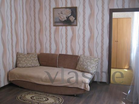 Rent 1komnatnaya house with private cour, Yevpatoriya - apartment by the day