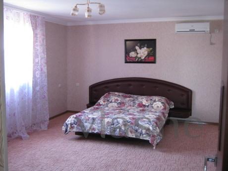Rent by owner home in a resort area, Yevpatoriya - mieszkanie po dobowo