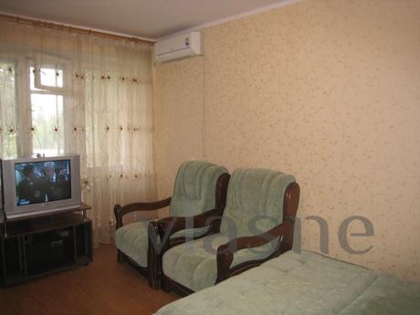 The apartment is 3-4 minutes walk from the beach, the centra