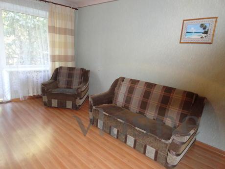 2 bedroom apartment in Pechersk. The house is a 1-minute wal
