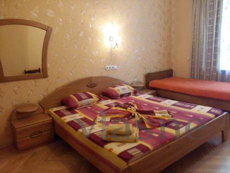 3-yatak odalı ayrı daire 1 dakikalık metro Druzhby Narodov. 