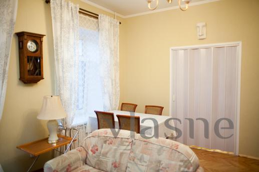 3 кімнатна квартира в центрі Петербурга, Санкт-Петербург - квартира подобово
