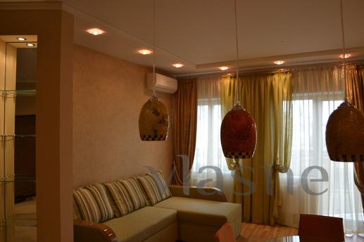Joy, sea view, to the beach in a bathing, Odessa - apartment by the day