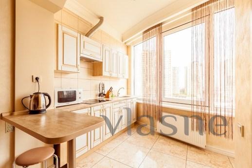 Flat-class 'luxury' 3 bedrooms, Odessa - apartment by the day