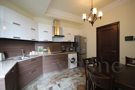 Luxe apartment without a mediator, north, Yerevan - apartment by the day