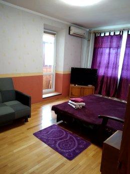 Rent 2 sq. Saltovka, metro station Stude, Kharkiv - günlük kira için daire
