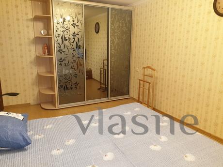 Nikolaev. Very large bed., Mykolaiv - apartment by the day